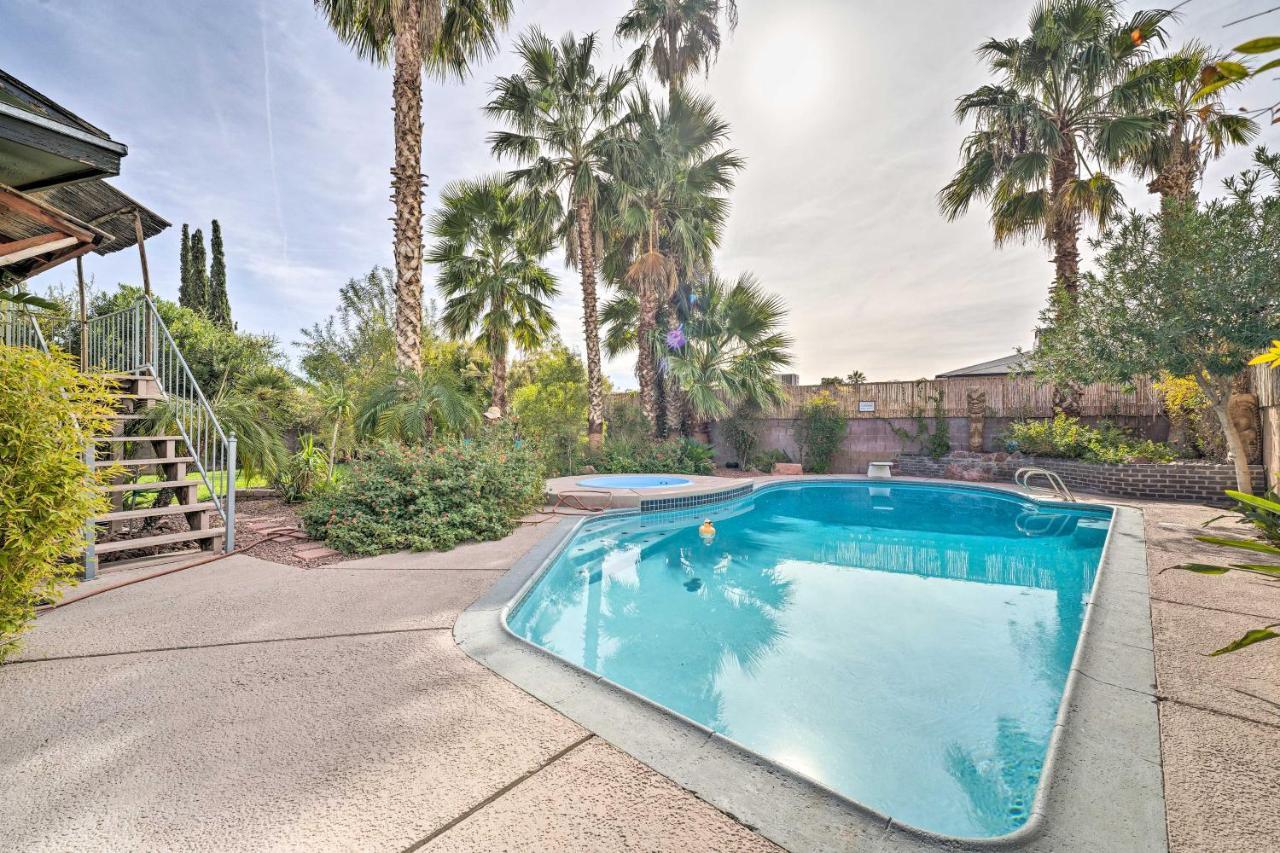 Vegas Oasis Home With Pool And Spa 7 Miles To Strip Las Vegas Eksteriør bilde